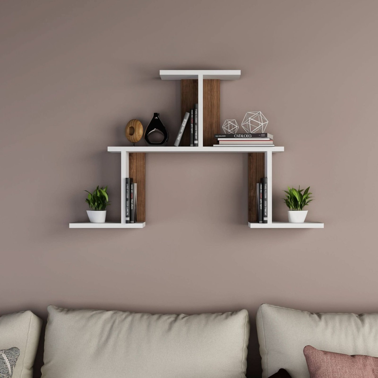 أرفف بتصميم حديث