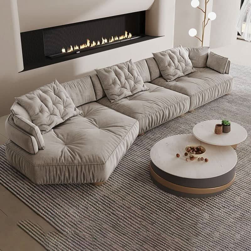 كنبة منحنية بتصميم عصري