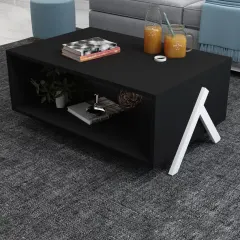 طاولة بتصميم أرجل حديثة