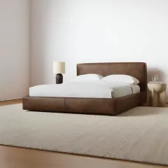 سرير بتصميم حديث