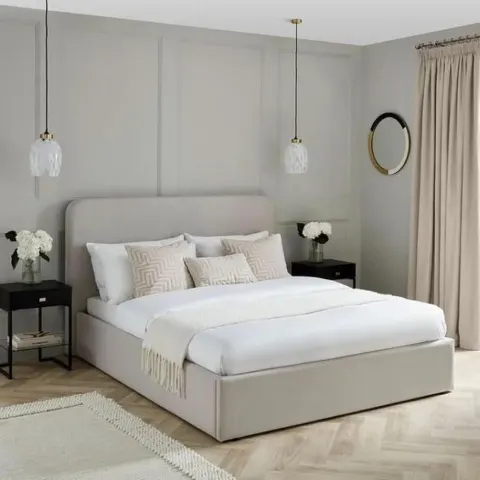 سرير خشب كونتر بتصميم بسيط
