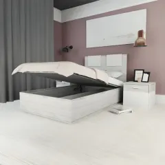 سرير خشبي بالوان متعددة