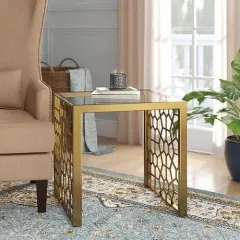 طاولة جانبية بتصميم مودرن