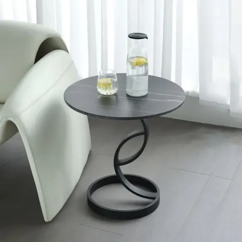 طاولة جانبية شيك