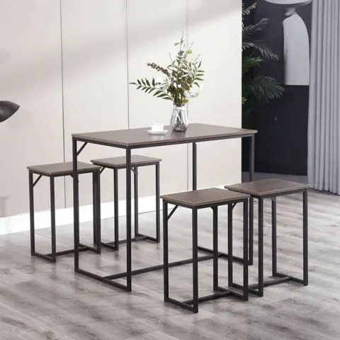 طاولة سفرة مع 4 كراسي