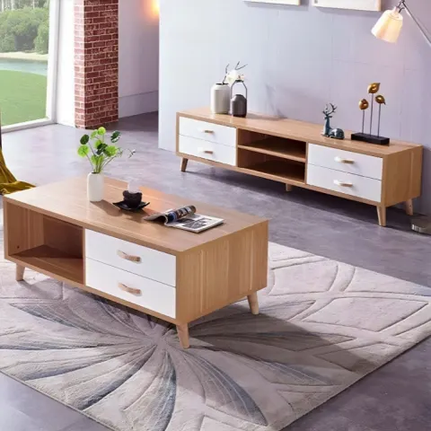 طاولتين بتصميم خشبي بسيط