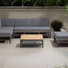 طقم خارجي حديد