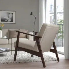 كرسي بذراعين أنيق