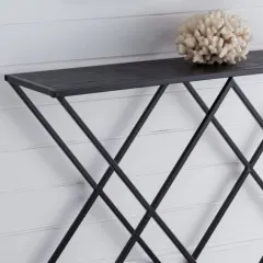 كونسول معدني بسطح خشبي