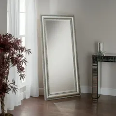 مرايا بتصميم أنيق