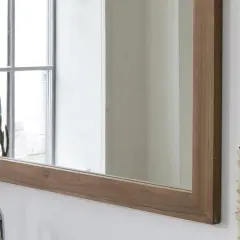 مرايا بتصميم بسيط