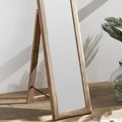 مرايا بتصميم مميز
