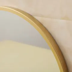 مرايا دائرية بإطار معدن