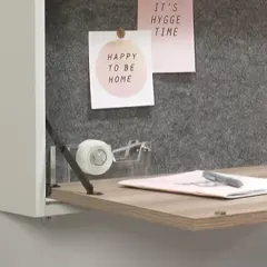 مكتب معلق بتصميم انيق